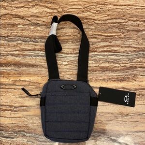 Oakley small shoulder bag